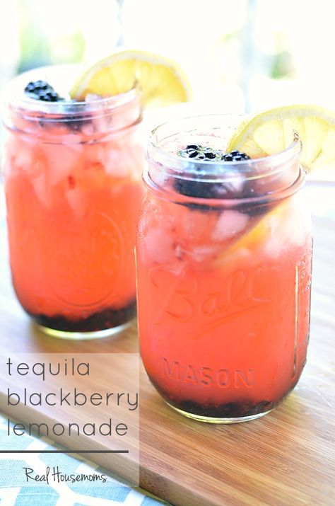 You can make a lot ahead of time and put them in mason jars for your friends to grab at your next barbecue! Diet Juice, Blackberry Lemonade, Fresh Drinks, Juice Diet, Organic Juice, Celery Juice, Fancy Drinks, Tequila Sunrise, Juice Recipes