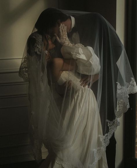 Dreamy Aesthetic Wedding, Veil Engagement Photos, Bride With Brothers, Amara Rossi, Serene Aesthetic, Engagement Aesthetic, Vegas Bride, Wedding Picture Poses, Dream Wedding Ideas Dresses