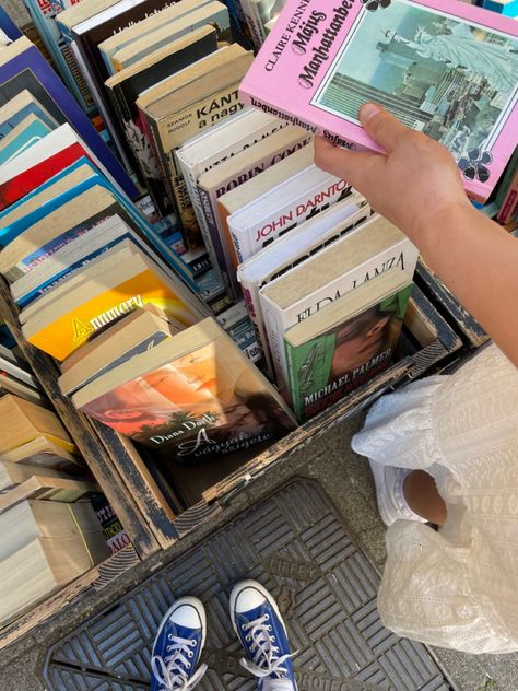 Anne Core, Book Shopping Aesthetic, Inspirasi Jurnal, Aesthetic Reading, Book Vibes, Drømme Liv, Lev Livet, Spring Mood, Quiet Life