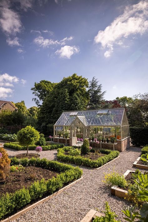 Victorian Vegetable Garden, Backyard Greenhouse Aesthetic, Glasshouse Garden Ideas, Large Garden With Greenhouse, Vegetable Garden With Greenhouse, Botanical Garden Exterior, Victorian Garden House, Greenhouse Garden Design, Garden Design Greenhouse