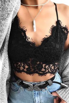 Bebek Goreng, Mode Shoes, Bralette Outfit, Black Lace Bralette, Looks Chic, Cute Summer Outfits, Bra Top, Looks Style, Mode Inspiration