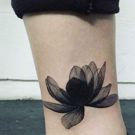 Small Cover Tattoo, Small Tattoos Cover Up Ideas, Black Out Tattoo Cover Up, Cover Up Black Tattoo, Mini Cover Up Tattoo, All Black Tattoo Cover Up, Cover Tatoos Ideas, Small Tattoo Cover Up, Lotto Tattoo