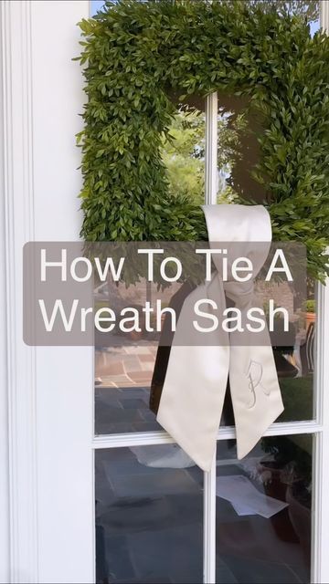 Fig & Dove on Instagram: "FAQ: How do you tie a wreath sash? 🤔 Today, we’re answering one of our most frequently asked questions. Hit the SAVE button + follow these simple steps when you tie your sash. Don’t forget to take a photo of your finished front door and tag us. Happy tying! #wreath #wreathsash #frontdoordecor #frontporch #bevelolighting #inspiration #decorinspo #summerdecor #exteriordesign #exterior #outdoorliving #interiordesigner #howto #styleinspo #classic #traditional #businessown Simple Ribbon On Wreath, Wreaths On House Exterior, Classic Outside Christmas Decor, Boxwood Wreath With Ribbon Front Doors, How To Tie Bow For Wreath, Wreaths For Living Room Wall, Front Door Wreath Christmas, How To Tie Ribbon On Wreath, Door Sash Ideas