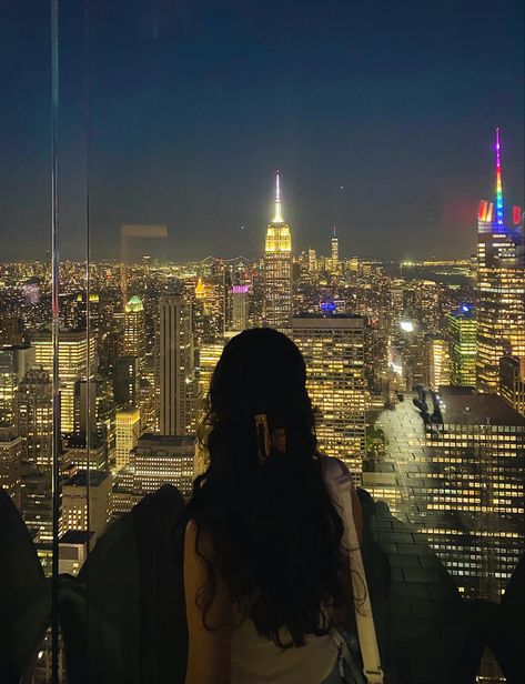 new york. empire state. ny at night. ny pic ideas Ny At Night, Life Goals Future, New York Night, Next Stop, Be Back Soon, Future Life, Pic Ideas, Life Goals, Empire State