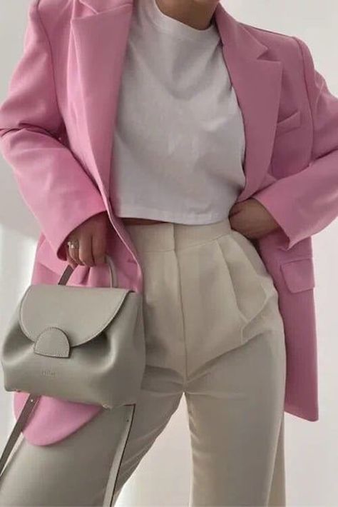 40+ Stylish Pink Blazer Outfit Ideas To Elevate Your Look Light Pink Blazer Outfit, Casual Brunch Outfits, Hot Pink Blazer Outfit, Tweed Blazer Outfit, Chic Blazer Outfit, Pink Blazer Outfit, Valentines Day Date Night, Light Pink Blazer, Blazer Outfit Ideas