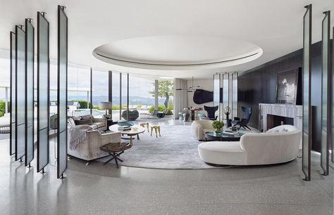 Open living area designed in a circular fashion and semi-enclosed by rotating glass panels in this home located in Hollywood Hills. [2000 × 1290] London Living Room, Desain Furnitur Modern, Midcentury Home, Ceiling Detail, Round Sofa, 아파트 인테리어, Design Apartment, Curved Sofa, Decoration Inspiration