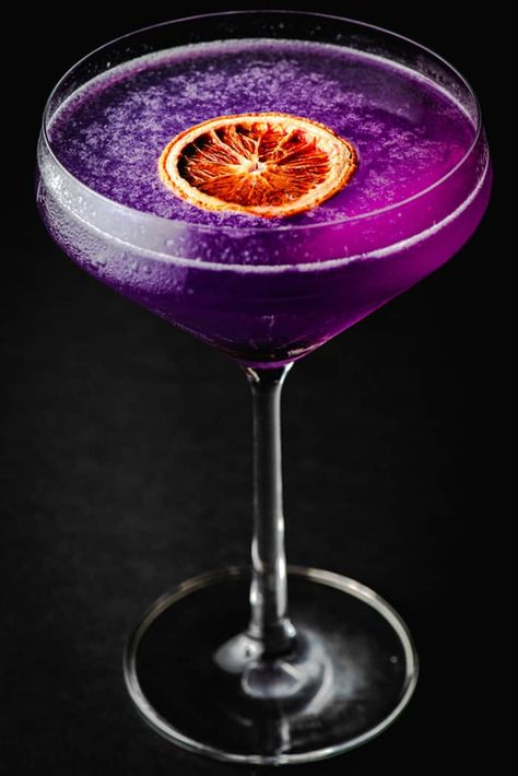 Violet Cocktail Drinks, Ethereal Cocktails, Cool Looking Cocktails, Magic Cocktails, Aviation Drink, Port Cocktails, Expensive Cocktails, Japanese Liquor, Aviator Cocktail Recipe