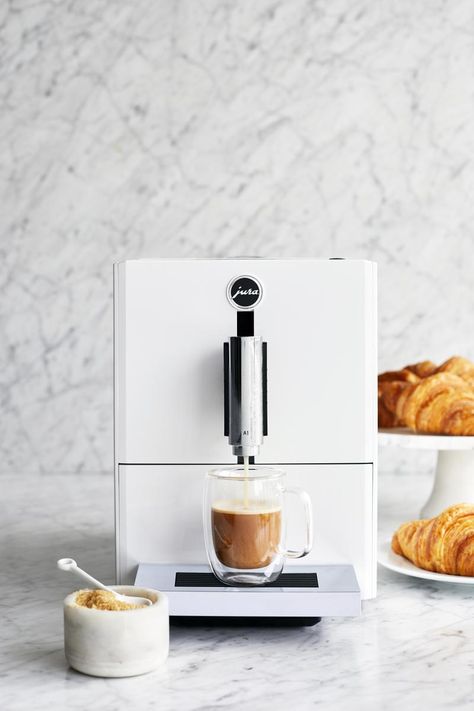 Jura Piano Jura Coffee, Turkish Coffee Machine, Jura Coffee Machine, Espresso Pods, Portable Coffee Maker, Coffee Center, Best Espresso Machine, Automatic Espresso Machine, Espresso Bar