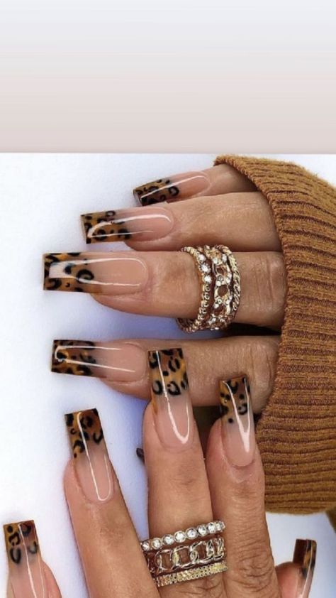 #nails #trendy #leopard #print #leopardprint #leopardnails #brown #yellow #black #elegant #nails2024 #unghie Square Animal Print Nails, Clear Cheetah Nails, Acrylic Cheetah Nails, Cheetah Nails Design, Leapord Nails Acrylic, Leopard Nails Designs, Tiger Print Nails, Cheetah Acrylic Nails, Summer Nail Art Ideas