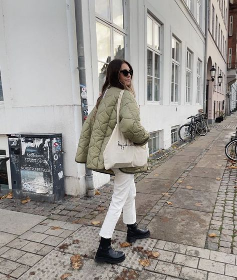 Winter Street Style 2022 Women, Autumn Street Style 2022, Quilt Jacket Street Style, 2022 Winter Street Style, Quilted Vest Street Style, Danish Style Fashion Copenhagen, Copenhagen Street Style Winter 2023, Copenhagen Fall Fashion, Aw23 Street Style