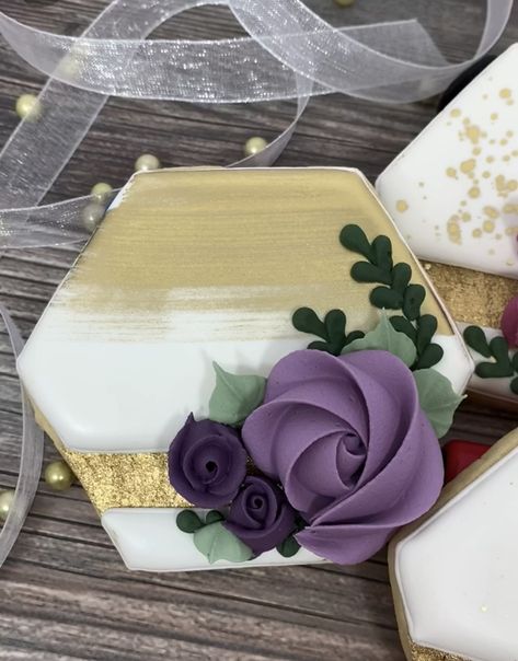 Elegant Cookies Decorated, Cookies Flowers, Dark Purple Wedding, Purple Cookies, Gold Cookies, Elegant Cookies, Cookies Icing, Wedding Shower Cookies, Royal Iced Cookies