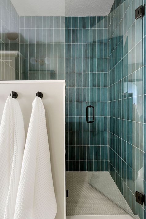 Vertical Subway Tile Bathroom Black Grout, Shower Tiles Vertical Or Horizontal, Vertical Metro Tiles Bathroom, Vertical Tile Shower Ideas With Tub, Vertical Straight Stack Shower Tile, Blue Green Subway Tile Bathroom, Staggered Vertical Subway Tile, Teal Subway Tile Bathroom, Teal Shower Tile Bathroom