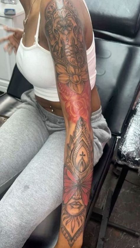 Arm Tattoos Black, Arm Sleeve Tattoos For Women, Cute Matching Tattoos, Feminine Tattoo Sleeves, Hand Tattoos For Girls, Girls With Sleeve Tattoos, Cute Hand Tattoos, Pretty Hand Tattoos, Black Girls With Tattoos