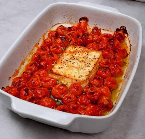 The whole family will love this TikTok pasta recipe. Combining salty feta and sweet and tangy tomatoes, this creamy baked feta pasta is so easy to make and ready in about 30 minutes. Feta Pasta Bake Tiktok, Tomato Feta Bake, Feta Tomato Pasta Bake, Feta Pasta Bake, Feta And Tomato Pasta, Tomato Feta Pasta, Feta Tomato Pasta, Tiktok Pasta, Tomato Pasta Bake