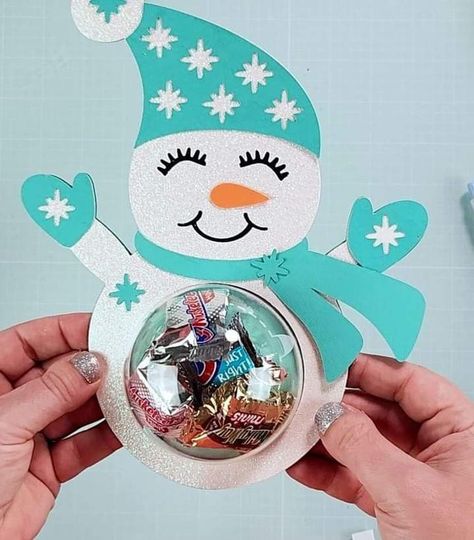 Snowman Candy Holder, Cricut Candy Holder Christmas, Christmas Candy Holder Svg, Cricut Candy Dome, Christmas Candy Holders Diy, Cricut Candy Holder, Christmas Gifts Cricut, Candy Holder Diy, Candy Holder Svg