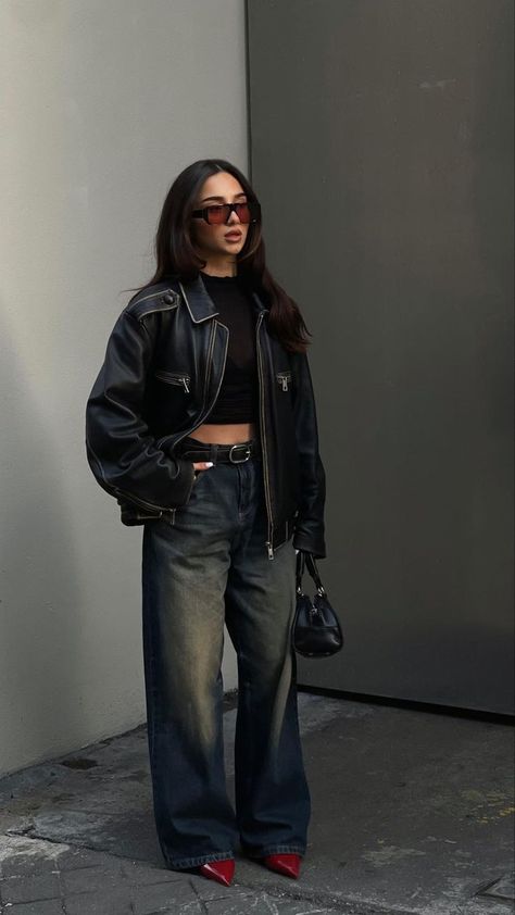 Streetwear Classy Outfit, 2024 Outfit Aesthetic, Outfit Spring 2024 Women, Sade Girl Outfit, Powerful Outfits Women, 2024 Spring Outfits, Fashion Summer 2024, Aesthetic Streetwear Outfits, Outfits Aesthetic Streetwear