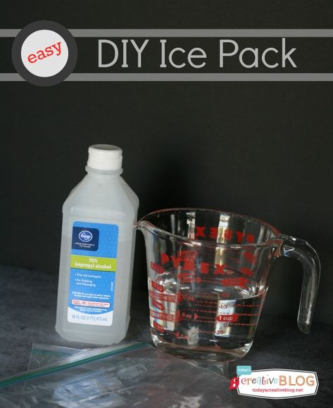 DIY Ice Pack Homemade Ice Pack, Diy Ice Pack, Rubbing Alcohol Uses, Crazy House, Ice Packs, Diy Spring, Ice Pack, Homemade Remedies, Diy Health