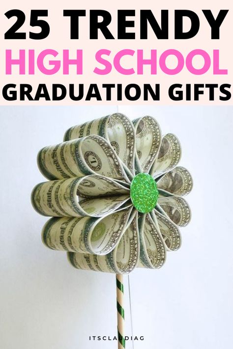 School Promotion Gift Ideas, Graduating Senior Gift Ideas, Graduation Gift Bags Ideas High Schools, High School Graduation Ideas Senior Year, Adopt A Senior High School Gift Ideas, Graduation Day Gifts, Gift Ideas For High School Graduates, Graduation Keepsake Ideas High School, Diy Money Graduation Gifts