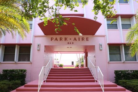 park aire apts - winter park / park avenue Orlando Map, Private Property Signs, Kelly Park, Orlando Photos, Lake Eola, Blue Building, Orlando Travel, Downtown Orlando, Photo Shoot Location