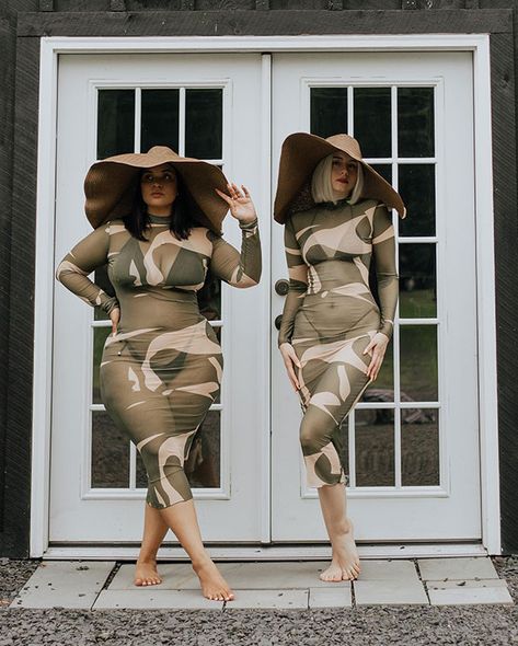 Style Not Size: Two Friends Show How The Same Outfit Looks On Their Different Body Sizes (30 New Pics) Denise Mercedes, Outfit Looks, Body Acceptance, Dress Design Sketches, Women Body, Ideal Body, Two Friends, Dress Hairstyles, Influencers Fashion