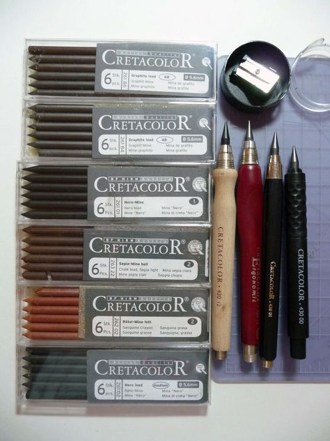 Art Tools Aesthetic, Drawing Materials Art Supplies, Pencil Collection, Art Supplies List, Stationery Obsession, Sketching Tools, Artist Supplies, Writing Accessories, Art Tools Drawing