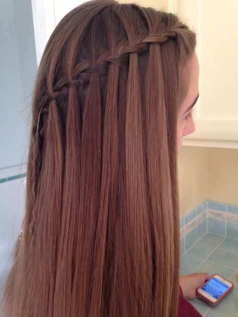 Waterfall braid on myself Waterfall Hairstyle Straight Hair, Long Hair Braided Hairstyles, Waterfall Braid Hairstyle, Waterfall Hairstyle, Easy Trendy Hairstyles, Dressing Sense, Waterfall Braid, Trendy Hairstyle, Bridal Hairstyle