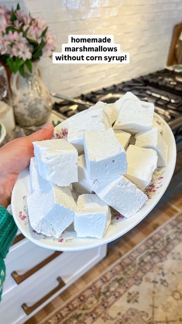 Homage Marshmallows, Marshmallow Recipe No Corn Syrup, Marshmallows No Corn Syrup, Marshmallows Without Corn Syrup, Making Marshmallows, Fluffy Marshmallows, Marshmallow Recipes, Korean Fried Chicken Recipe, Marshmallow Fluff Recipes