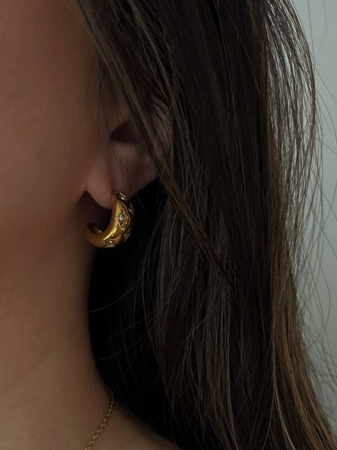 Hoops With Stones, Statement Earrings Gold, Dome Earrings, Chunky Hoop Earrings, Stone Gold, Everyday Earrings, Dainty Earrings, Earrings Statement, Everyday Outfit