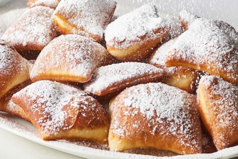 No plane ticket required. Beignet Recipe, Soup Pasta, Easy Homemade Recipes, Chiffon Cake, Jambalaya, Dessert Bread, Wedding Desserts, Bread Dough, Beignets