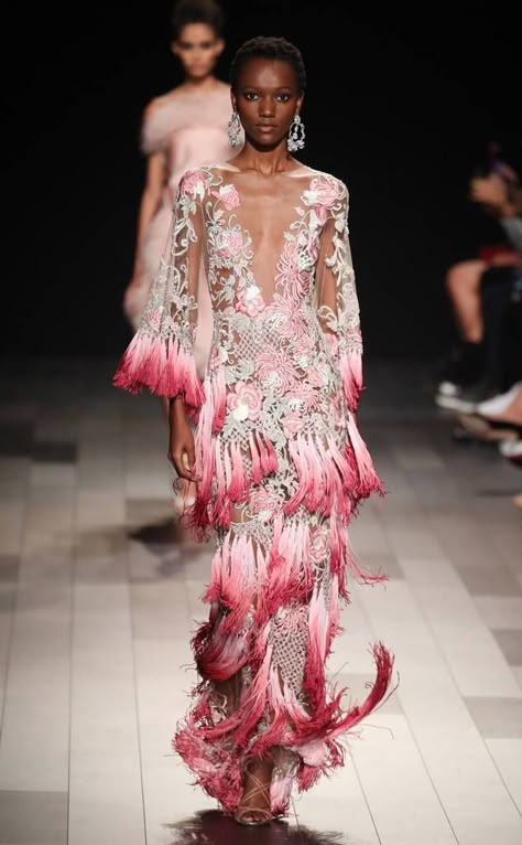 Marchesa from Best Looks from NYFW Spring 2018 Anti Bride, Marchesa Spring, Model Citizen, Pink Feathers, Perfect Pink, Couture Gowns, 여자 패션, Marchesa, Gorgeous Gowns