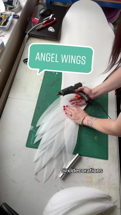 Angel Costume Ideas Diy, Diy Small Angel Wings, Coffee Filter Angel Wings, How To Make Feather Wings, Costume Angel Wings, Angels Wings Diy, Diy Feather Wings How To Make, What To Do With Tulle, Kids Angel Costume Diy