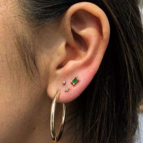 Ear Piercings For Thick Lobes, Different Ear Piercings Ideas, Constellation Piercing, Piercing Lobe, Ear Peircings, Types Of Ear Piercings, Ear Lobe Piercings, Ear Piercings Helix, Cool Ear Piercings