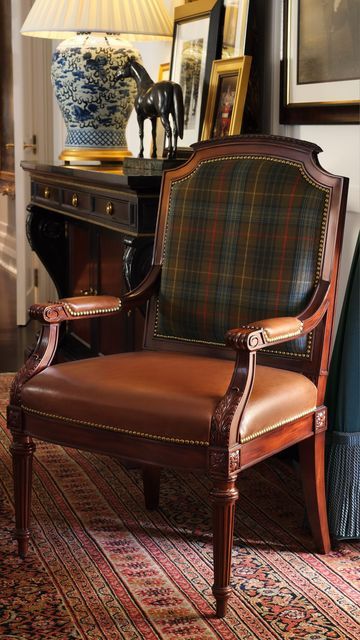 Ralph Lauren Home Living Room, Ralph Lauren Interiors, Ralph Lauren Bedroom, Plaid Chair, English Country Decor, English Decor, English Country House, Ralph Lauren Home, Traditional House