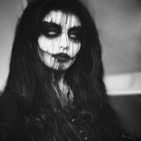 Corpse Paint Girl, American Mary, Ghost Makeup, Corpse Paint, Goth Club, Holloween Makeup, Black Metal Girl, Creepy Makeup, Makeup Drawing