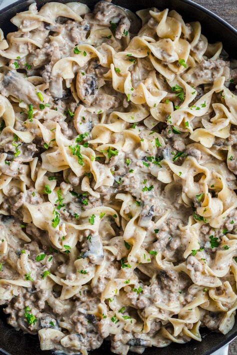 Ground Beef Stroganoff is a delicious little spin on a classic. In under 30 minutes, you will have a rich and creamy mushroom sauce that is PACKED with savory, ground beef. Yum! Creamy Ground Beef Stroganoff, Ground Beef And Alfredo Sauce, Beef And Alfredo Sauce, Stroganoff Recipe Ground Beef, Leftover Ground Beef Recipes, Leftover Ground Beef, Crock Pot Stroganoff, Beef Gravy Recipe, Recipe Ground Beef