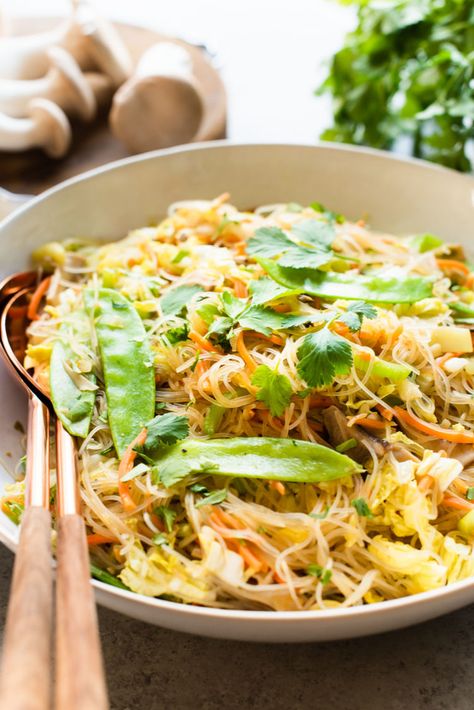 Craving noodles with veggies? Try this Vegetarian Pancit Bihon, a delicious Filipino rice noodle dish! #vegetable, #vegetarian, #veggie #gluten-free, #dairy-free, #vegan, #Filipinocuisine, #Filipino, #Philippines, #ricenoodles, #noodles, #pancit, #bihon, #KitchenConfidante Vegetarian Pancit, Bihon Noodles, Vegetarian Fish Sauce, Filipino Rice, Recipes Filipino, Pancit Bihon, Pancit Recipe, Vegan Noodles, Filipino Dish