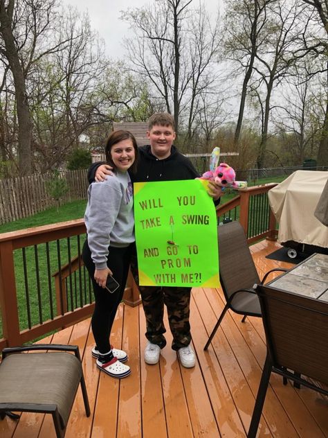 Prom Asking Ideas Golf, Prom Posals Ideas Golf, Promposal Ideas Golf, Golf Promposal Ideas, Golf Promposal For Him, Sadies Proposals, Promposal Ideas For Him, Golf Hoco Proposals, Golf Promposal