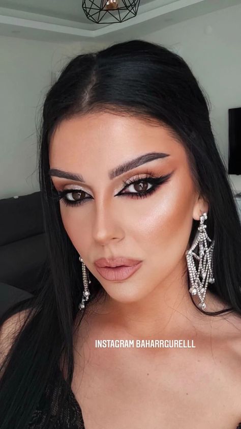 Dramatic arabic brown/black eye makeup , Arabic Cat Eye Makeup, Arabian Nights Makeup Arabic Eyes, Arabic Style Makeup, Arab Makeup For Brown Eyes, Arab Eyes Makeup, Lebanese Makeup Look, Arabic Make Up Eyes, Middle Eastern Eye Makeup, Dramatic Black Eye Makeup