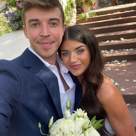 Bachelor Nation’s Madison Prewett Marries Grant Michael Troutt - E! Online Madison Prewett, Victoria Fuller, Becca Tilley, Wishes For The Bride, Bachelor Nation, The Runner, The Bachelor, Happy Ending, Wedding News