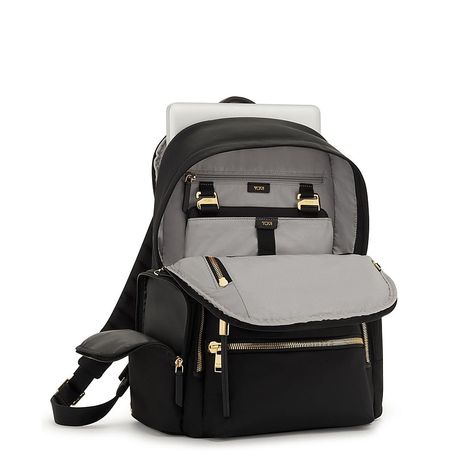 Designed to make every journey (and commute) easier, this streamlined backpack has space for a laptop, interior multifunction pockets and exterior zip pockets for easy access to essentials. Macbook Screen, Tumi Backpack, Tumi Bags, Luxury Backpack, Women Backpack Travel, Bag Women Fashion, Stylish Backpacks, Stylish Handbags, Bag Trends