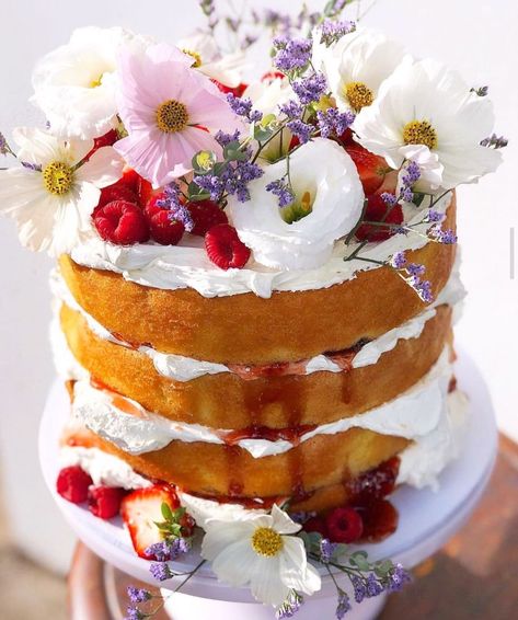 Naked Cakes With Flowers, Baby In Bloom Cake Ideas, Naked Flower Cake, Tulum Birthday, Naked Cake With Flowers, Baby In Bloom Cake, Naked Birthday Cake, Cake For Summer, Wildflower Cake