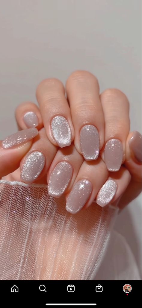 Glitter Vegas Nails, Silver And Sparkle Nails, Glitter Sparkly Nails, Sparkle Champagne Nails, Bach Nails Bridesmaid, Ivory Sparkle Nails, Nail Art For Bridesmaids, Shimmer Bridal Nails, Silver Neutral Nails