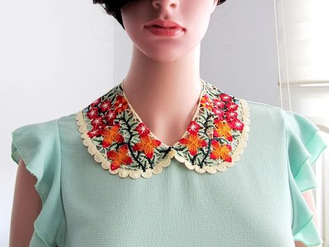 Buy 1 Get 1 FREE Emboridery Colorful Flowers Lace - Etsy Turkey Woman Neck, Peter Pan Collars, Fake Collar, Bib Collar, Flower Choker, Neck Accessories, Detachable Collar, Bright Patterns, Handmade Lace