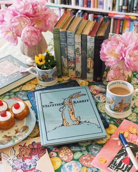 Tea Party Aesthetic, Beginner Full Body Workout, Cozy Tea, Library Aesthetic, Party Aesthetic, Ghibli Artwork, Tea And Books, Book Room, Happy Morning