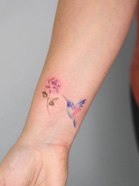 Tattoo Hummingbird, Small Hummingbird Tattoo, Bird Tattoo Wrist, Cool Wrist Tattoos, Shape Tattoo, Hummingbird Tattoo, Solar Water, Pattern Tattoo, Idea Board