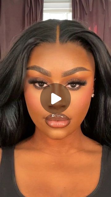 Makeup Looks For Darker Skin, Brown Natural Makeup, How To Do Makeup For Beginners, Beginner Makeup Tutorial, Dark Skin Makeup Tutorial, Essential Makeup Brushes, Essential Makeup, Beginners Makeup, Makeup Order