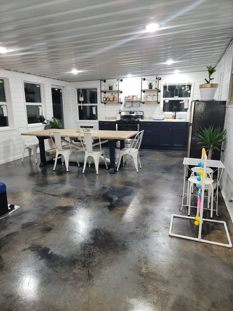 Concrete Floor Painting, Black Stained Concrete, Acid Stained Concrete Patio, Painted Cement Floors, Water Based Concrete Stain, Interior Concrete Floors, Concrete Stain Colors, Acid Stained Concrete Floors, Concrete Stains