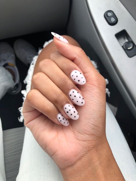 White With Black Dots Nails, White Nails Black Polka Dots, Red Nails With White Polka Dots, Nail Inspo Polka Dots, Black And White Nails Polka Dots, Pokadot Nails French Tip, Poca Dot Nails, Simple Polka Dot Nails, Polk A Dot Nails