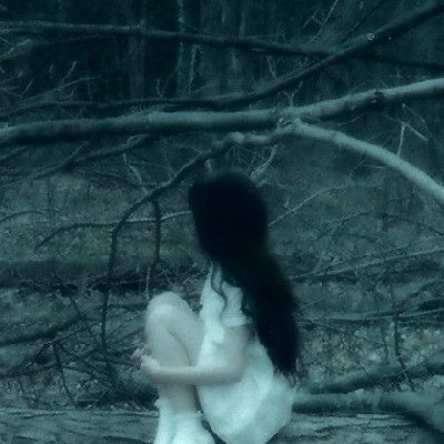 Creepy Whimsical Aesthetic, Siren Pfp, Dark Whimsical Aesthetic, Water Siren, Morute Core, Dark Fairy Core, Fairy Grunge Aesthetic, Y2k Profile Picture, Grunge Pictures