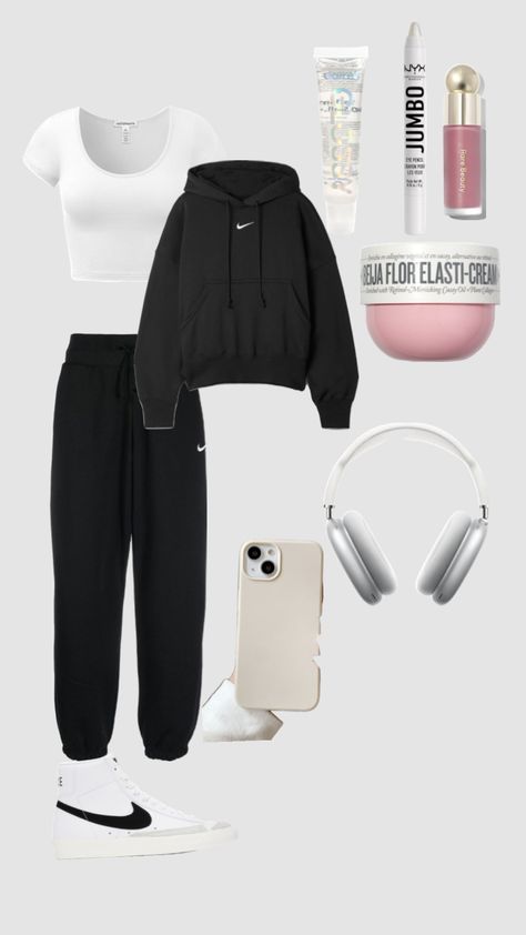 Comfy Outfits With Black Sweatpants, Black Sweat Pants Outfit For School, Outfits To Wear With Black Sweatpants, Things To Wear With Black Sweatpants, Preppy Outfits With Black Sweatpants, Black Nike Sweatpants Outfits School, Outfits With Black Sweats, Cute Black Sweatpants Outfit, Cute Comfy Outfits For School Sweatpants